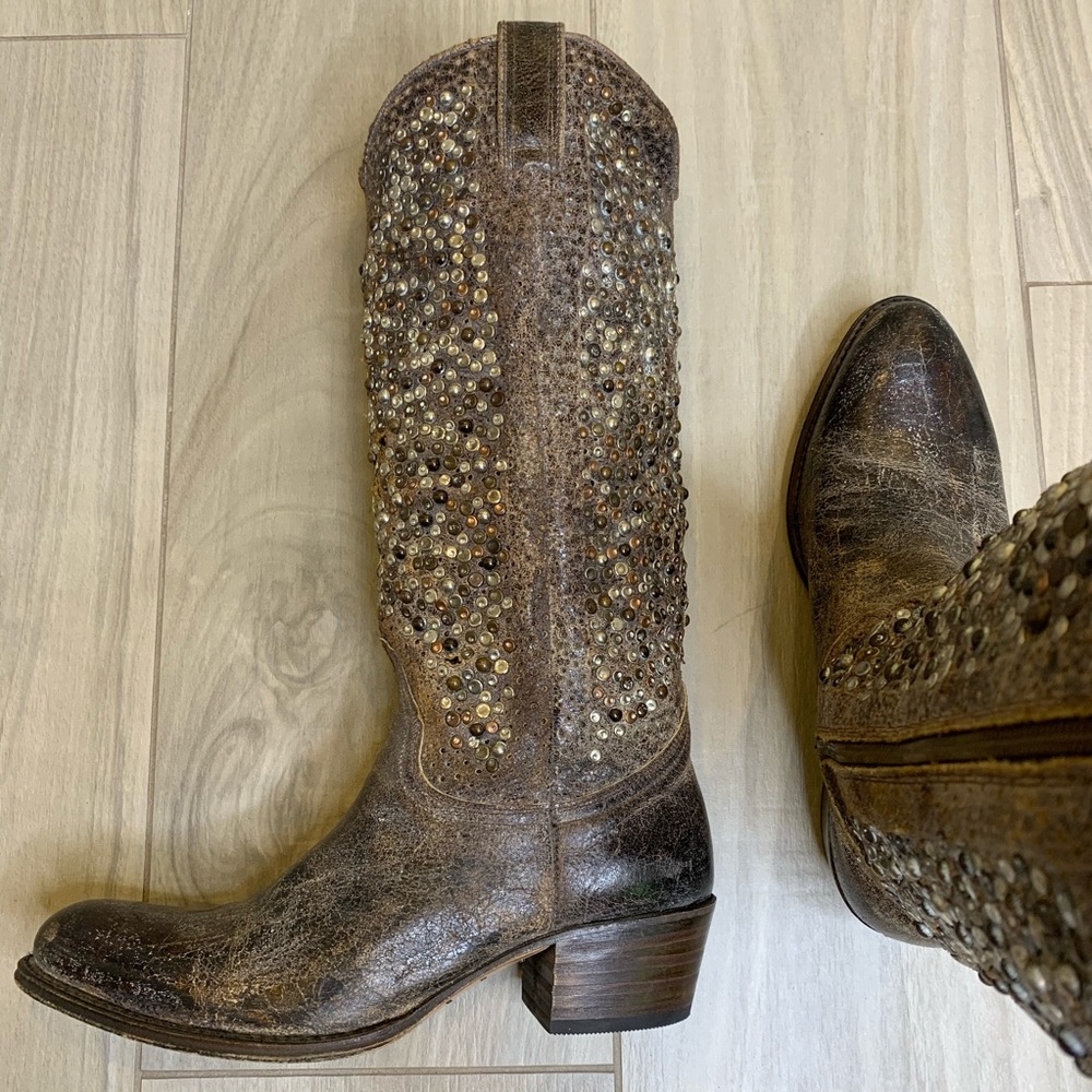 Frye Deborah Studded Boots 8
